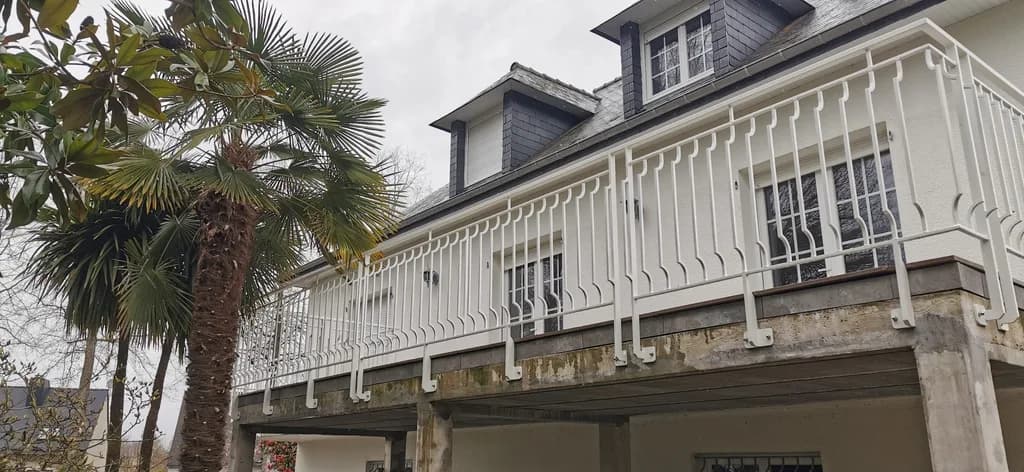 Garde-corps de balcon (ferronnerie)